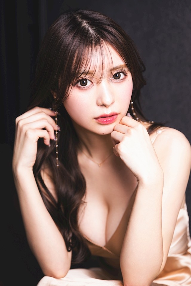 神巫 あやせプロフィール写真5